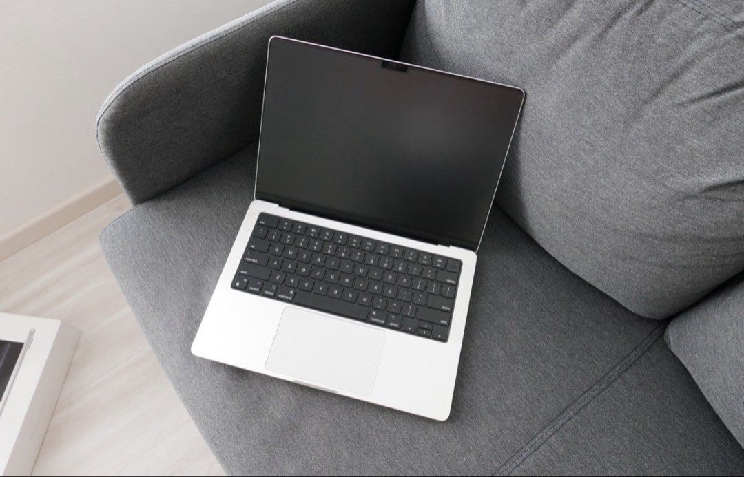 Apple MacBook Pro M3 14-inch (2023)