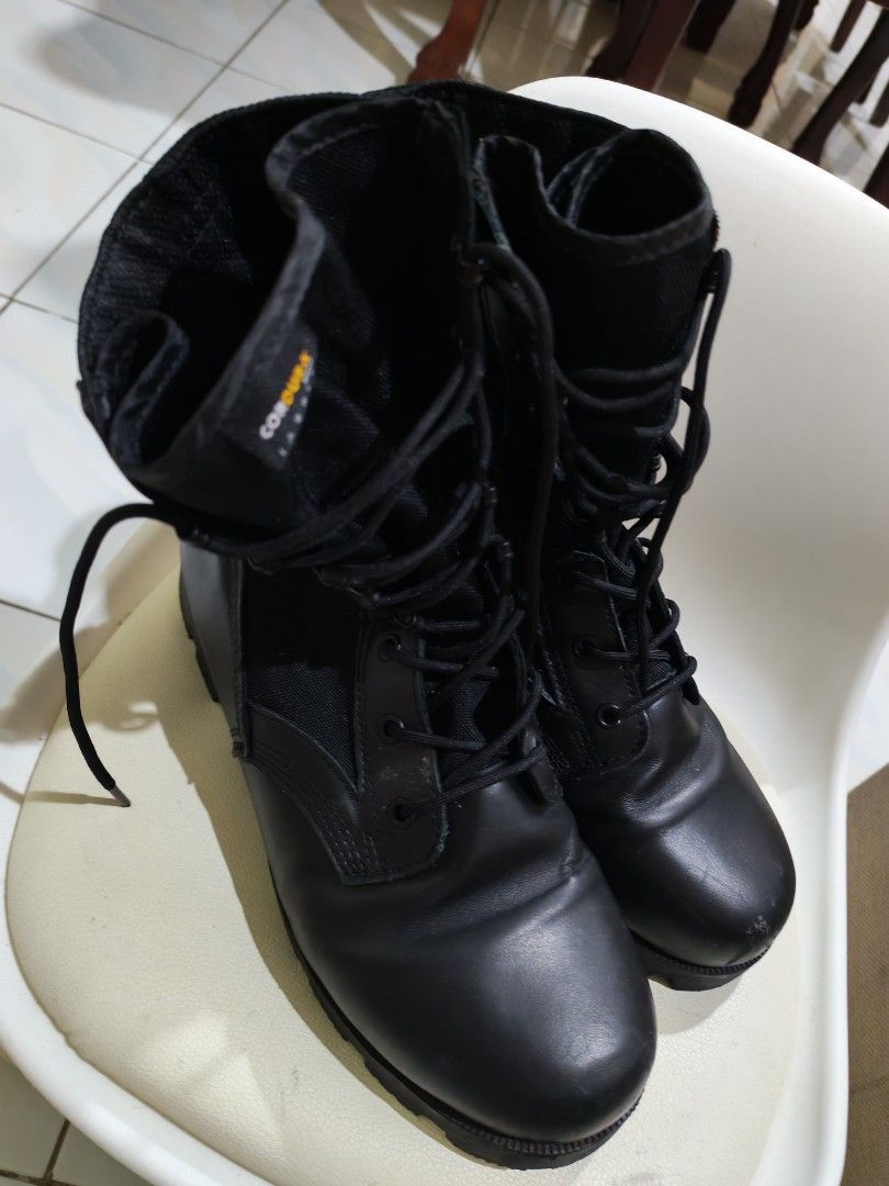 Asiaon Black Combat Boots (Category: Boots) located in Manila. Submitted by dmnica (Listing ID 1433410643, Image 2). Description: - Asiaon combat boots - Black color - Lace-up design - Cordura fabric - Size: US 9, UK 8, EUR 42 - Ideal for outdoor use.