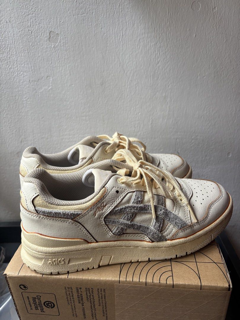 Asics Sportstyle Foxtrot EX89 (Category: Sneakers) located in Singapore. Submitted by grumpyhooks (Listing ID 1433497729, Image 1). Description: only worn once in pristine condition! too big for me :-( would say this runs half size bigger than reg asics shoe original price at $219 open to negotiations .