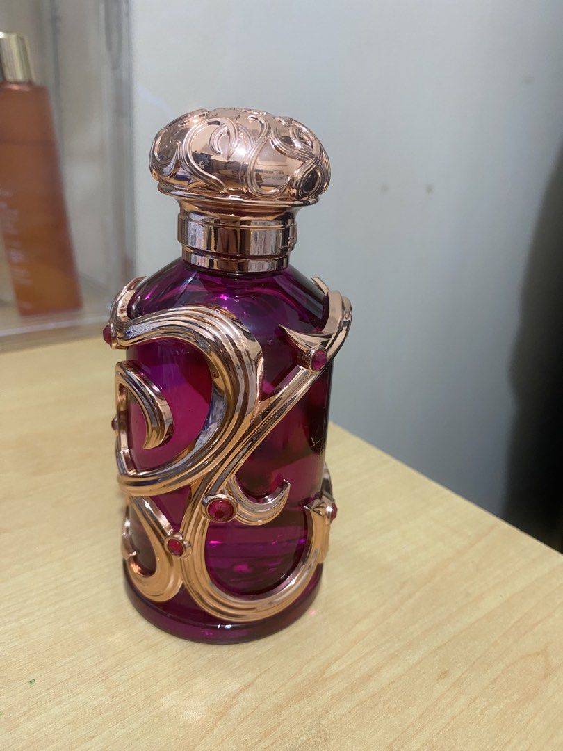 AUTHENTIC. LATTAFA. HABIK WOMAN EU DE PARFUM (Category: Fragrance & Deodorants) located in Taguig. Submitted by dds16 (Listing ID 1433519236, Image 3). Description: floral fruity fragrance launched in 2025. It is often described as a long-lasting, fresh, and mass-appealing scent that serves as a “twist” on Versace Pour Femme Dylan Purple. Preloved. No box. Bought in Rustans. 99% pa yung laman. Decluttering. .