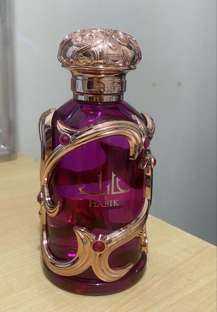 AUTHENTIC. LATTAFA. HABIK WOMAN EU DE PARFUM (Category: Fragrance & Deodorants) located in Taguig. Submitted by dds16 (Listing ID 1433519236, Image 2). Description: floral fruity fragrance launched in 2025. It is often described as a long-lasting, fresh, and mass-appealing scent that serves as a “twist” on Versace Pour Femme Dylan Purple. Preloved. No box. Bought in Rustans. 99% pa yung laman. Decluttering. .