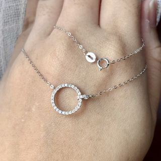 (Category: ) located in . Submitted by vaultedlovecloset (Listing ID 1433480770, Image 1). Description: .