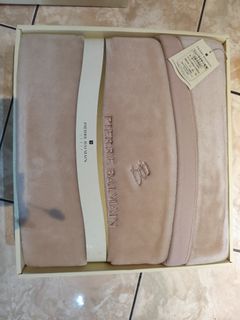 (Category: ) located in . Submitted by thriftteata (Listing ID 1433442472, Image 1). Description: .