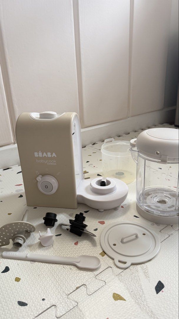 Beaba Babycook Express Food Processor (Category: Weaning & Toddler Feeding) located in Paranaque City. Submitted by mtrb0104 (Listing ID 1433431332, Image 1). Description: No box, with manual, super good deal!!! Need to let go kesa mabulok sa taguan..
