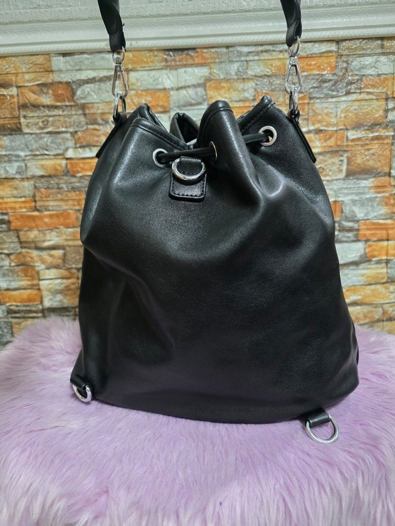 Black Bucket Bag with Silver Hardware (Category: Shoulder Bags) located in Binan City. Submitted by elli.etcetera (Listing ID 1433484013, Image 3). Description: MOP: Gcash, Maya or Bank Transfer MOD: lalamove, flash or J&T.