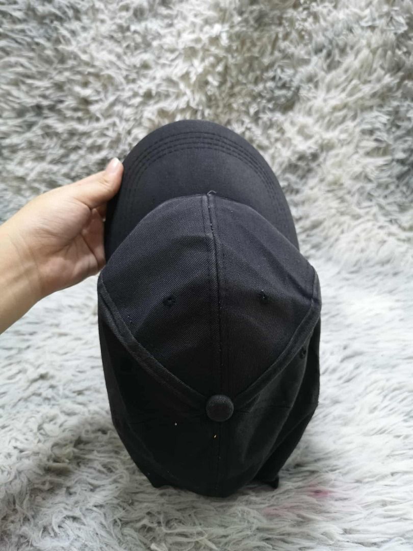 Black Plain Baseball Cap (Category: Caps & Hats) located in Santa Cruz. Submitted by jmy_surplus.2 (Listing ID 1433484265, Image 2). Description: Size ; 53 - 60 Color ; Black Type ; Cap Brand ; No brand Material ; Nylon Style ; Black Baseball Cap LG 65 JMY 1 Batch #200.