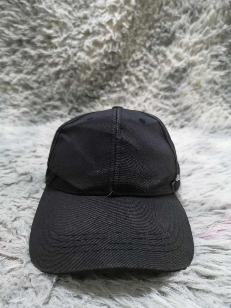 Black Plain Baseball Cap (Category: Caps & Hats) located in Santa Cruz. Submitted by jmy_surplus.2 (Listing ID 1433484265, Image 1). Description: Size ; 53 - 60 Color ; Black Type ; Cap Brand ; No brand Material ; Nylon Style ; Black Baseball Cap LG 65 JMY 1 Batch #200.