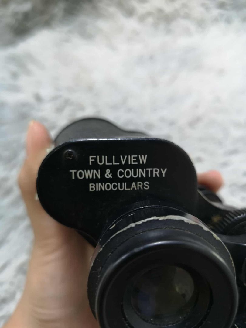 Black Vintage Binocular (Category: Lens & Kits) located in Santa Cruz. Submitted by jmy_surplus.2 (Listing ID 1433474495, Image 3). Description: Size ; L - 6 W - 17 H - 12 Color ; Black Type ; Binocular Brand ; No brand Material ; Synthetic Style ; Black Vintage Binocular LG 81 JMY 1 Batch #200.