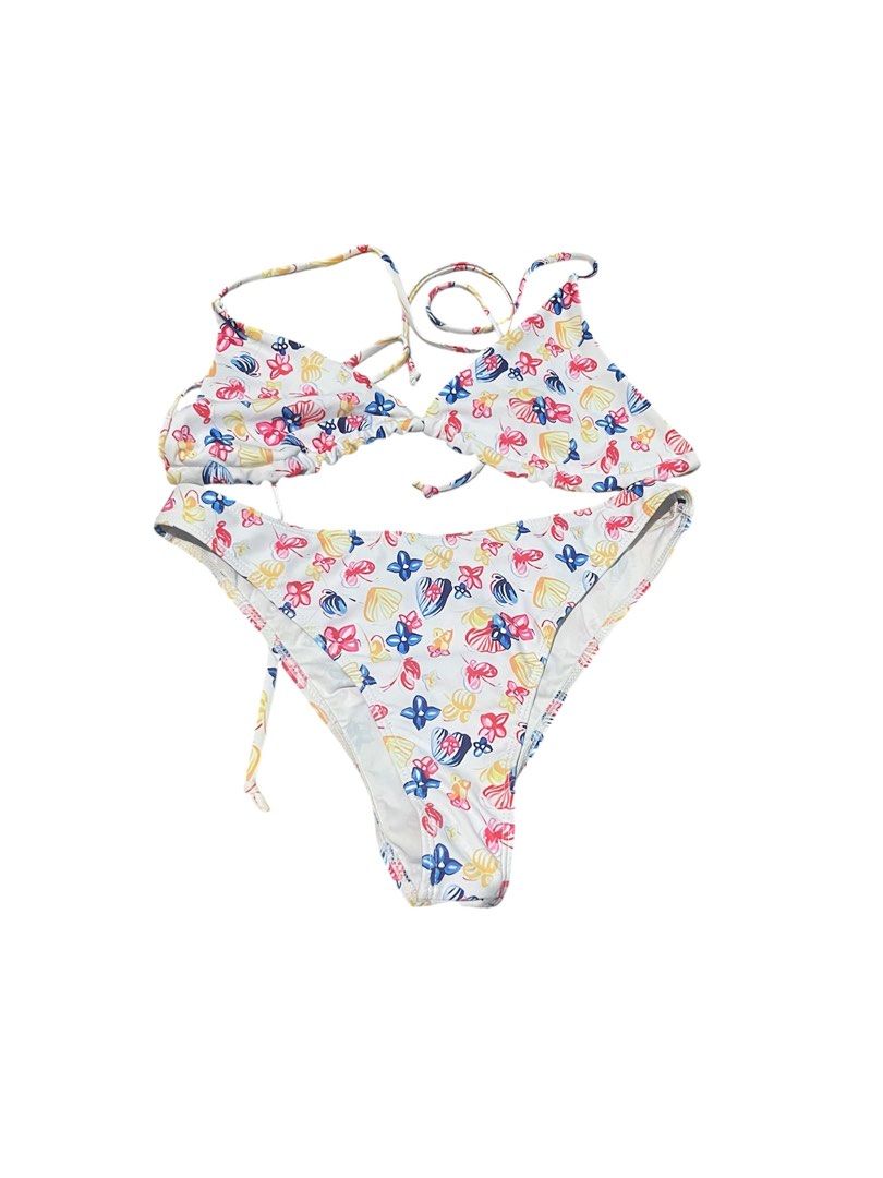 Blue Marble Print One-Shoulder Bikini (Category: Bikinis & Swimsuits) located in Manila. Submitted by nikaclyde (Listing ID 1433562557, Image 2). Description: BRANDNEW SWIMSUITS SIZE LARGE TO XL DM ME FOR INQUIRIES .
