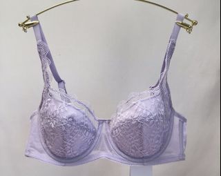 (Category: ) located in . Submitted by lovescarf (Listing ID 1433510208, Image 1). Description: .