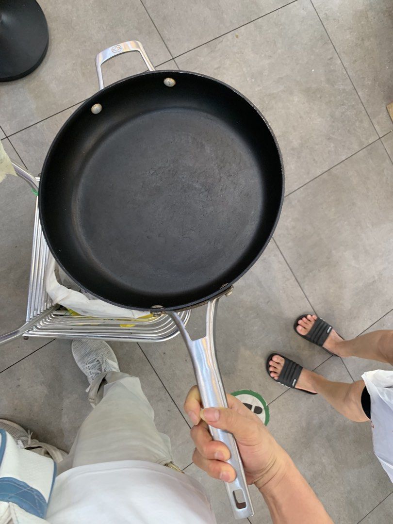 Calphalon Nonstick Frying Pan