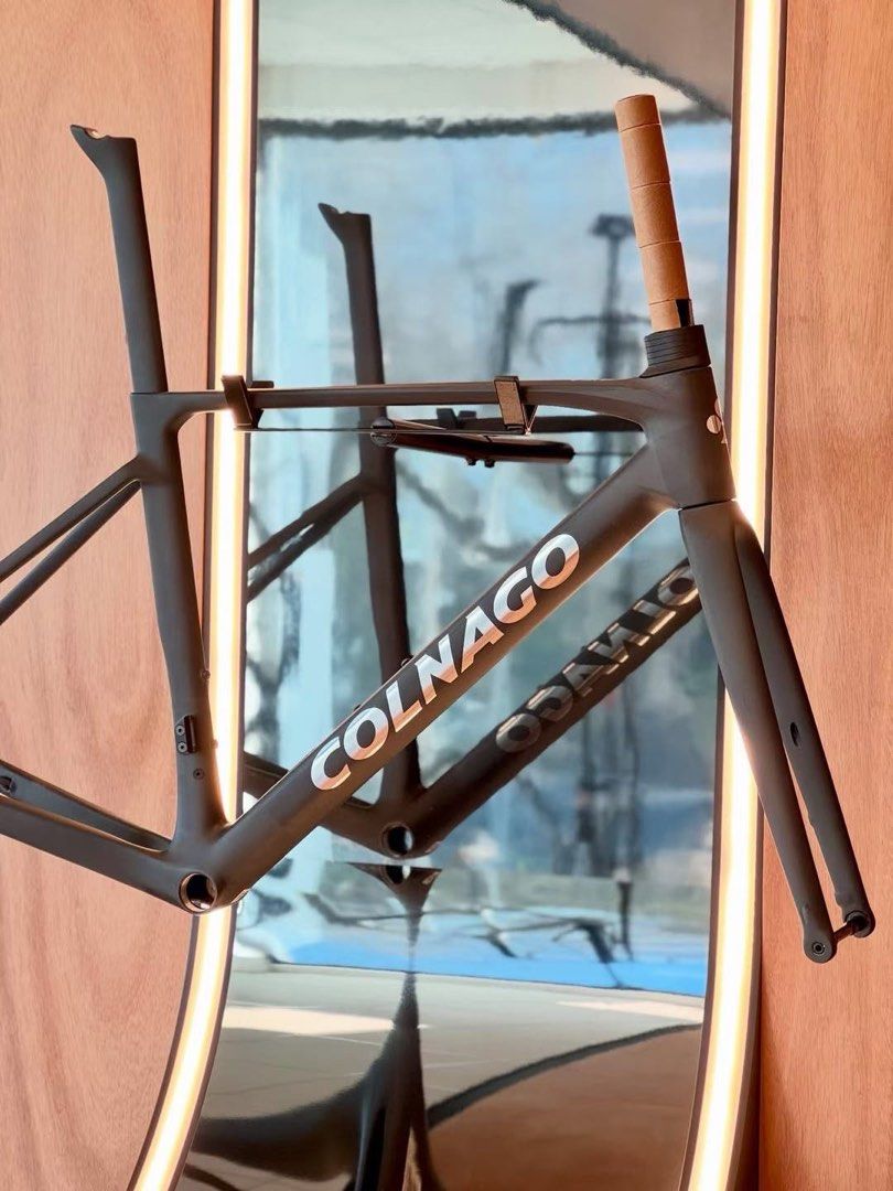 Colnago V5Rs Dark Series Raw Carbon Frameset Limited Edition (Category: Bicycles) located in Singapore. Submitted by paragon.cycles (Listing ID 1432596747, Image 2). Description: There’s something unapologetically fast about raw carbon. No paint fades, metallic flake, or wild graphics. Just carbon fiber layup on display, nowhere to hide, just clear-coated and ready to race. That’s exactly what Colnago is delivering with its new limited-edition V5