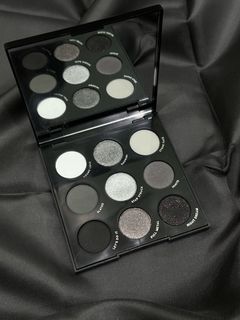 (Category: ) located in . Submitted by helpmeclearmymakeup (Listing ID 1433490660, Image 1). Description: .