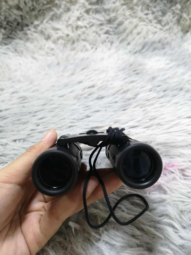 Compact Lightweight Binocular (Category: Lens & Kits) located in Santa Cruz. Submitted by jmy_surplus.2 (Listing ID 1433472955, Image 2). Description: Size ; L - 3 W - 10 H - 9 Color ; Black Type ; Binocular Brand ; No brand Material ; Synthetic Style ; Black Objective Lens ideal For daylight Viewing LG 81 JMY 1 Batch #200.