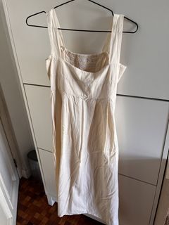 (Category: ) located in . Submitted by declutter.n.sell (Listing ID 1433421707, Image 1). Description: .