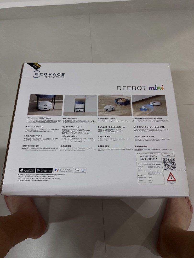 Deebot mini (Category: Vacuum Cleaner & Housekeeping) located in Singapore. Submitted by likebike (Listing ID 1433566517, Image 2). Description: Excellent condition Have bought spare mop pads and dust bag will include (worth $50) Bought new from courts 2 years warranty .