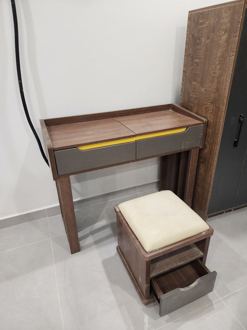 Dressing Table (Category: Shelves, Cabinets & Racks) located in Singapore. Submitted by jordane (Listing ID 1433563049, Image 1). Description: dressing table n chair. self collect at potong pasir wa 94560564.