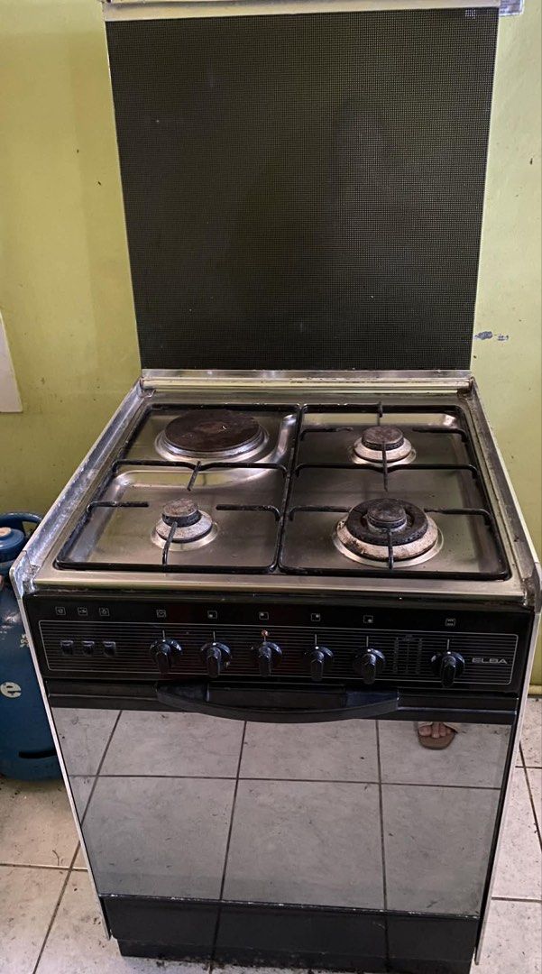 Elba 4 Burner Stove with Oven (Category: Ovens & Toasters) located in Manila. Submitted by pau_lus (Listing ID 1433460654, Image 3). Description: Oven only used twice All working With manual.