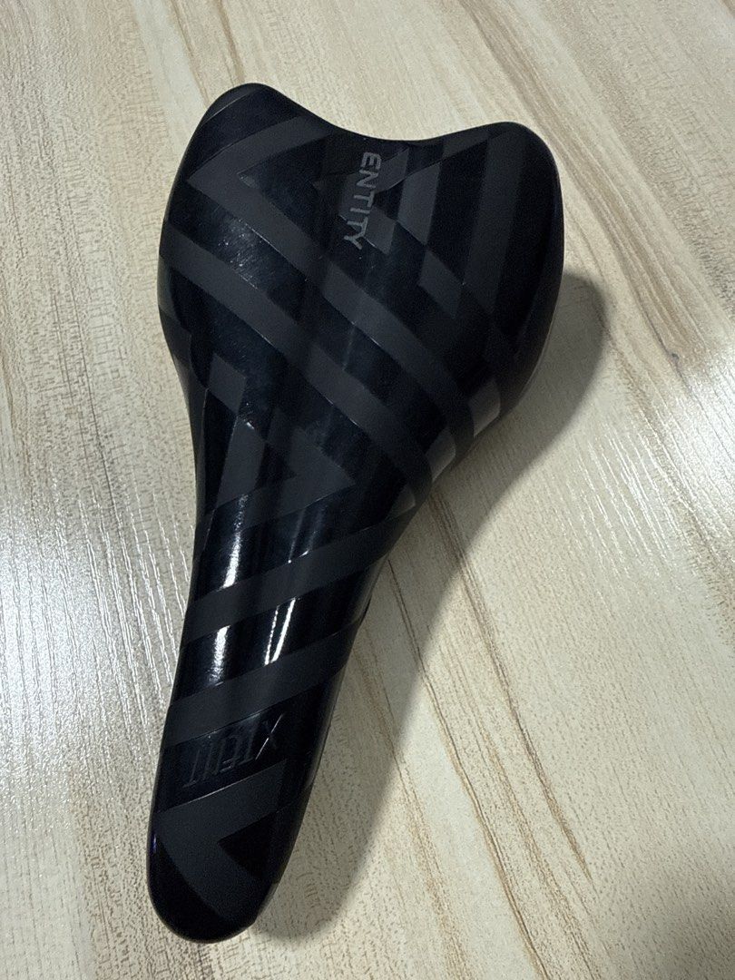 Entity Bike Saddle - Black (Category: Parts & Accessories) located in Singapore. Submitted by ezmozi (Listing ID 1433543008, Image 3). Description: - sell it as it is spare from my polygon T8, no more use it - light used, still intact and no torn at all.