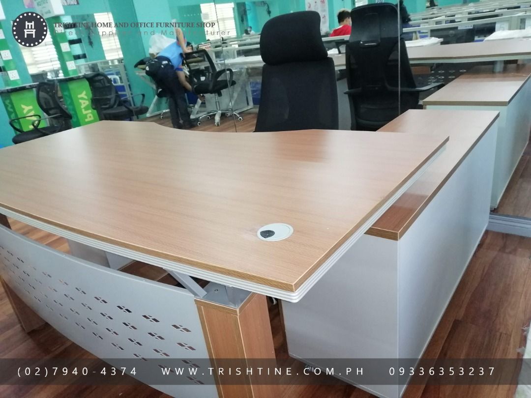 Executive Office Desk with Metal Accents L-Shape Type (Category: Office Furniture & Fixtures) located in Caloocan City. Submitted by trishtine_jim9 (Listing ID 1433473310, Image 2). Description: - Stylish executive office desk - Light wood-grain finish - Spacious work surface - Unique design with metal accents - Sturdy and well-constructed - Suitable for professional office DISCLAIMER: Price is for Posting Purposes Only.