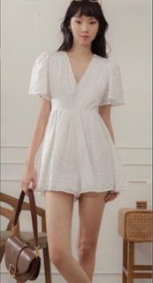 (Category: ) located in . Submitted by sdboutique (Listing ID 1433420346, Image 1). Description: .