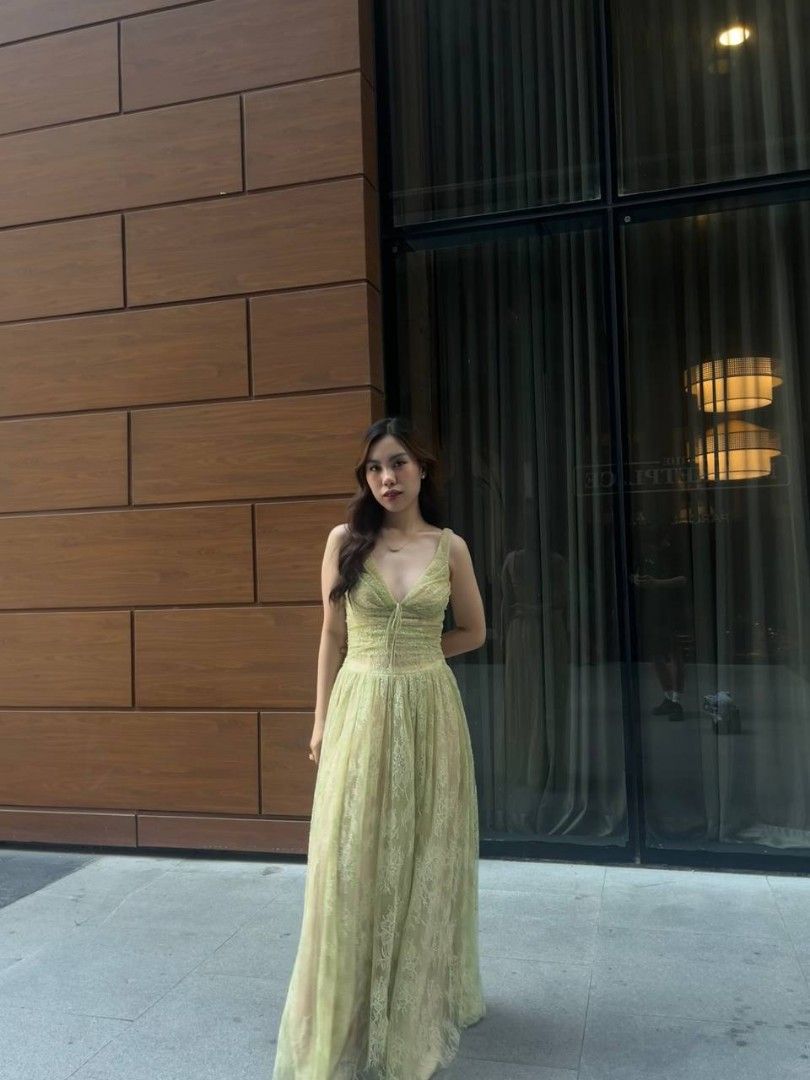 [FOR RENT] Vietnamese Green Lace Maxi Long Shiny Dress (Category: Dresses) located in Cavite. Submitted by cacafinds (Listing ID 1431508141, Image 2). Description: FOR RENT | FOR SALE 💌 size XS (can fit to S) 💌 this is from Vietnamese brand 💌 perfect for weddings, birthdays, events, etc 💗 — rental fee: 500 PHP for 3 days — security deposit: 500 PHP refundable after returned, inspected, and deemed in good condition. — standard 3-day rental per