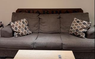 (Category: ) located in . Submitted by fara48 (Listing ID 1433448864, Image 1). Description: .