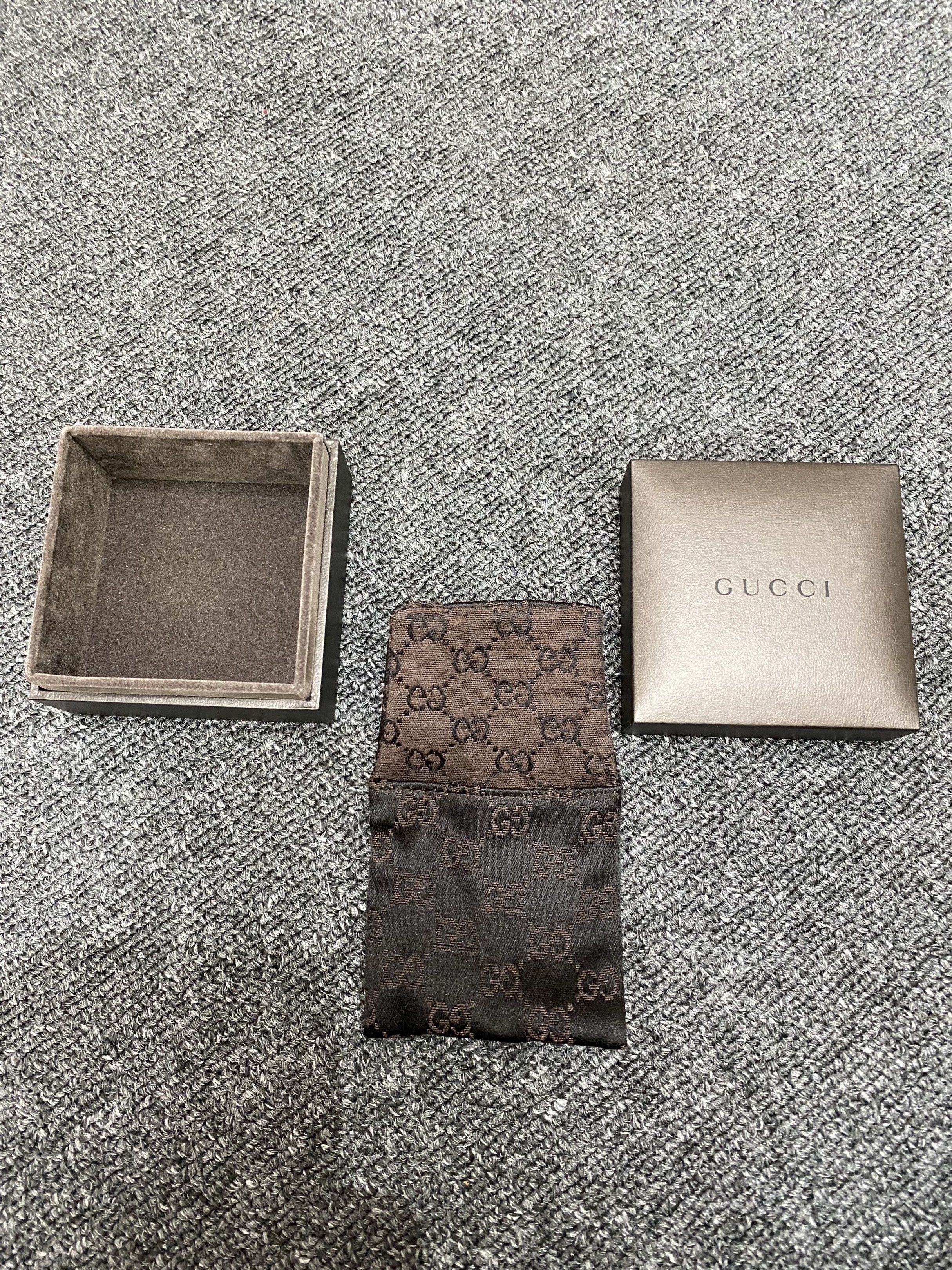 gucci jewelry original box (Category: Luxury Accessories) located in Cebu City. Submitted by unoverse_vntg (Listing ID 1433440504, Image 1). Description: box and pouch only no issue check details.