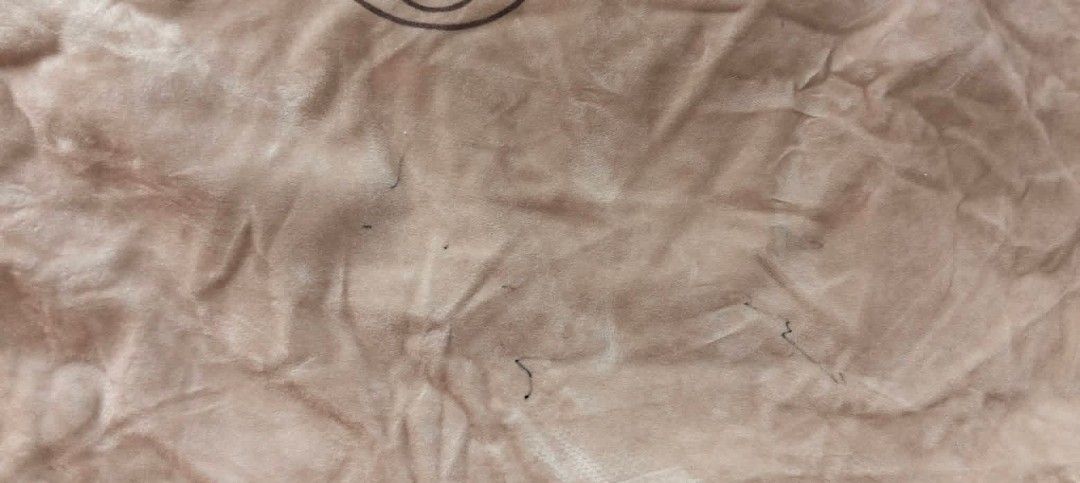 Hermes Dust Bag (Category: Luxury Bags & Wallets) located in Urdaneta. Submitted by japanluxurybagsbymcbags (Listing ID 1433510849, Image 3). Description: - Authentic Hermes dust bags - Features the iconic Hermes logo - Made of soft, beige fabric - Includes multiple dust bags 6 pcs - Ideal for protecting luxury items - Perfect for handbags, shoes, and accessories - Drawstring closure.