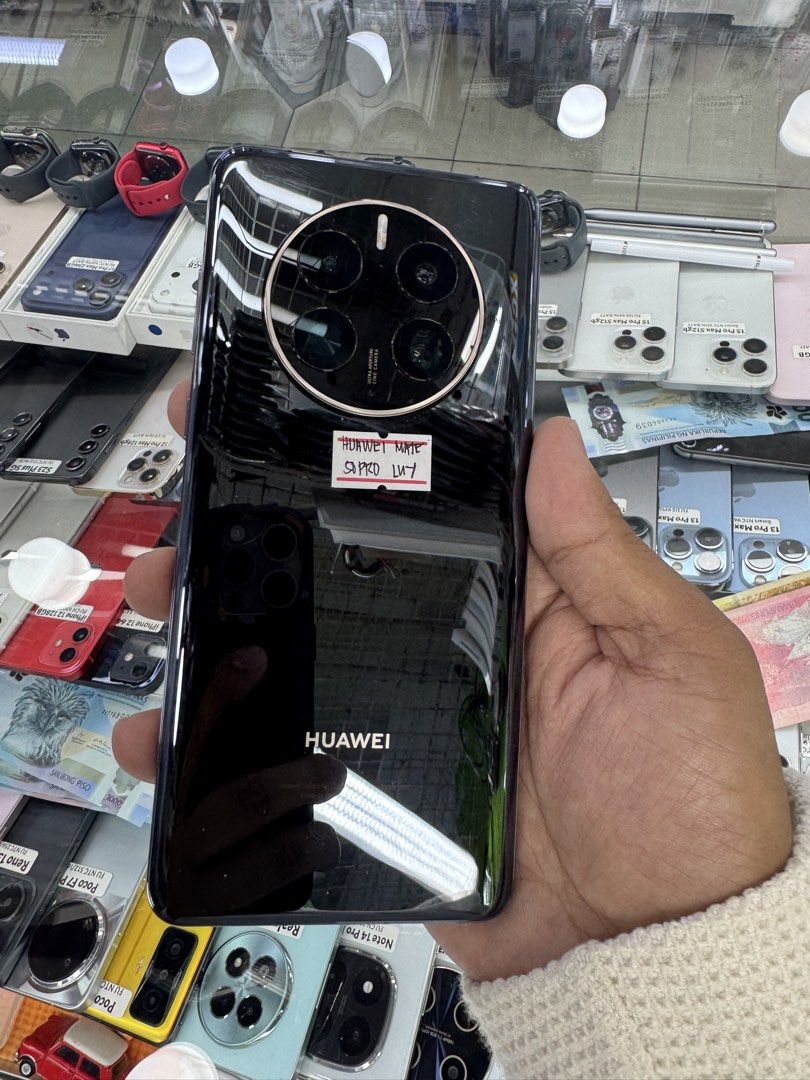 HUAWEI MATE 50 PRO 256GB (Category: Huawei) located in Manila. Submitted by ram-gadget-shop (Listing ID 1433502367, Image 2). Description: GREENHILLS SHOPPING CENTER📍 XC-12 STALL NUMBER HUAWEI MATE 50 PRO 256GB.