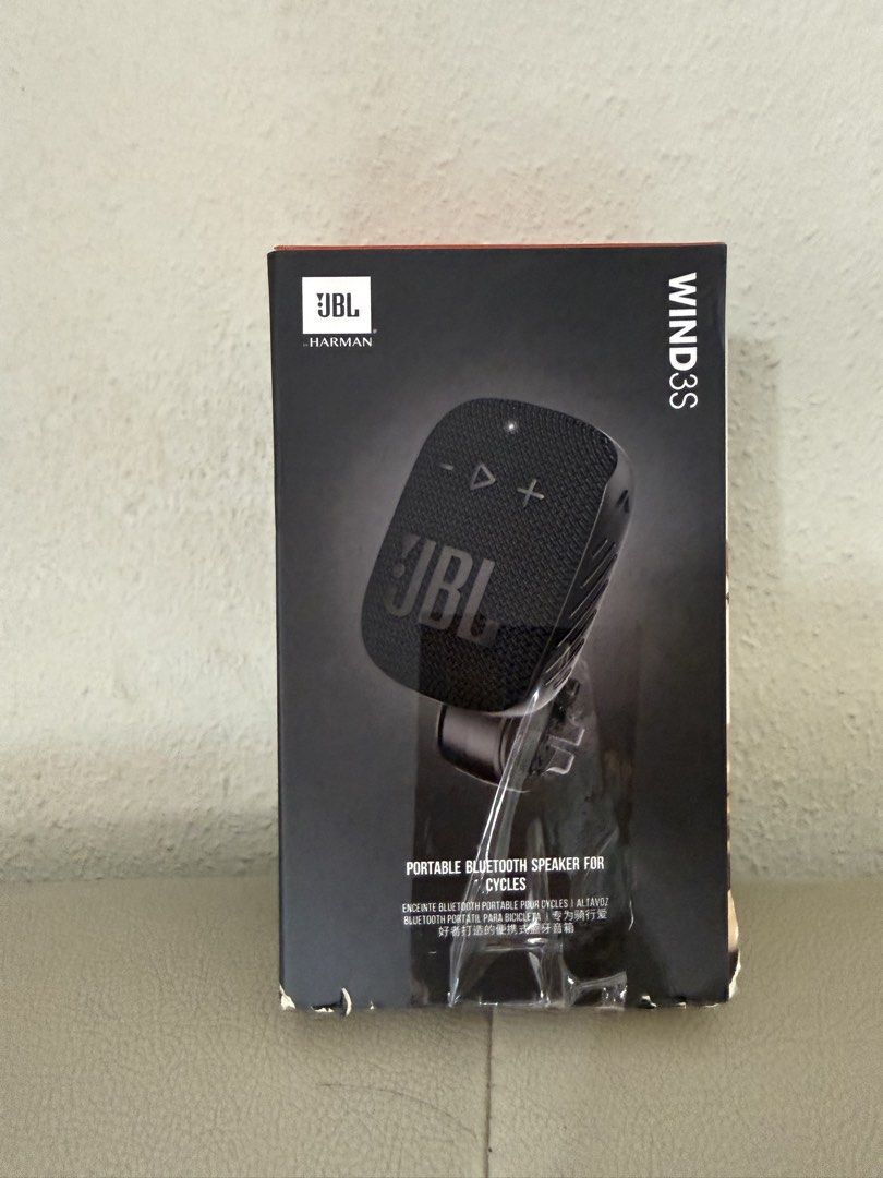 JBL Wind 3S Portable Bluetooth Speaker459940037322362881