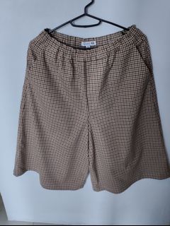 (Category: ) located in . Submitted by uniqlover (Listing ID 1433431406, Image 1). Description: .