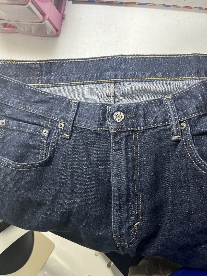 Levi's 559 Jeans - W36 L32 (Category: Jeans) located in Tacloban City. Submitted by rjcarrt (Listing ID 1433486743, Image 3). Description: .