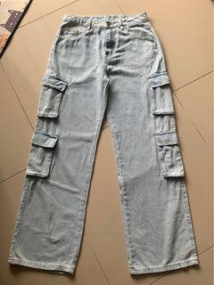 (Category: ) located in . Submitted by yeewanthrift (Listing ID 1433484744, Image 1). Description: .