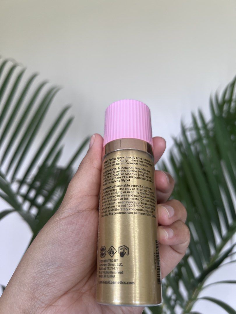 Luminess Airbrush Spray Makeup Eraser (Category: Makeup) located in Manila. Submitted by passionfunder (Listing ID 1433434627, Image 2). Description: 🌟 What it is: A gentle makeup eraser spray designed to quickly and easily remove cosmetics, including long-wear and waterproof formulas 🌟 What it does: Makeup Eraser efficiently erases makeup, leaving the skin soft, smooth, and hydrated. Its natural cleanser infusion ensures a gentle makeup remova