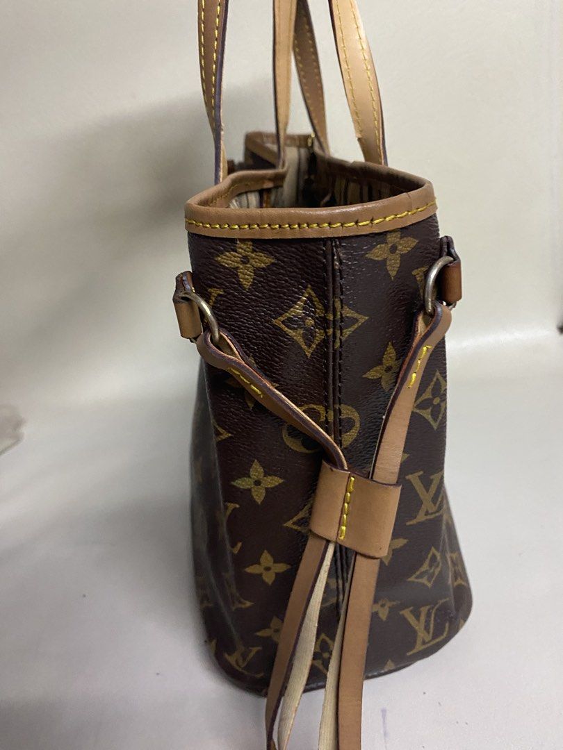 LV Bag (Category: Luxury Bags & Wallets) located in Manila. Submitted by andy.cc (Listing ID 1433464849, Image 2). Description: - lightly used - bought for 3.5k .