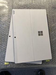 Microsoft Surface Pro 5 LTE447785442718535680