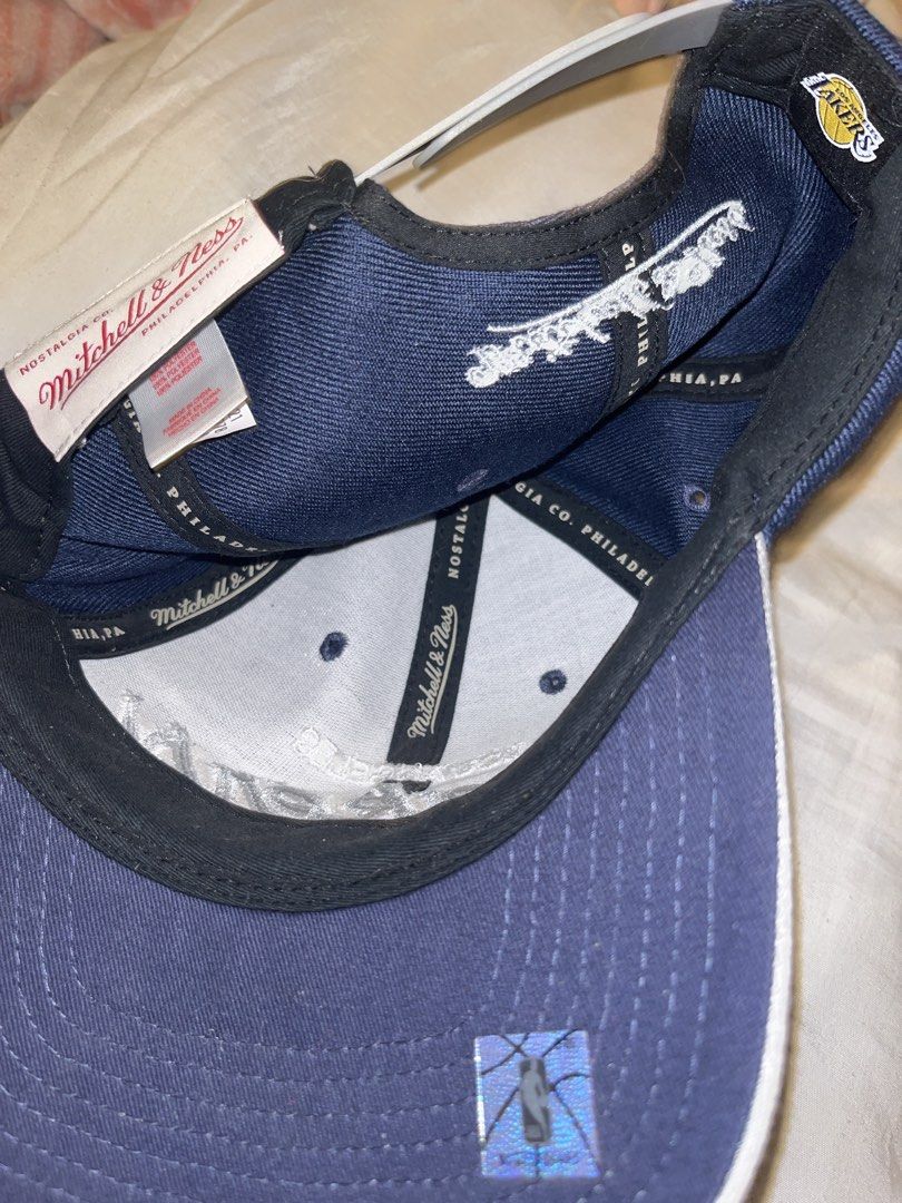 Mitchell & Ness Los Angeles Lakers Snapback Hat (Category: Caps & Hats) located in Manila. Submitted by bronds (Listing ID 1433517642, Image 3). Description: - Official Los Angeles Lakers Mitchell & Ness snapback hat Bought in lids during my US trip - never been used.