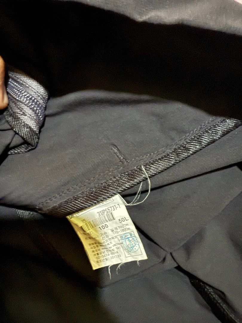 MLB jacket (Category: Coats, Jackets and Outerwear) located in Kota Kinabalu. Submitted by ajclothing_ (Listing ID 1433429651, Image 3). Description: Pit 22 labuh 28.