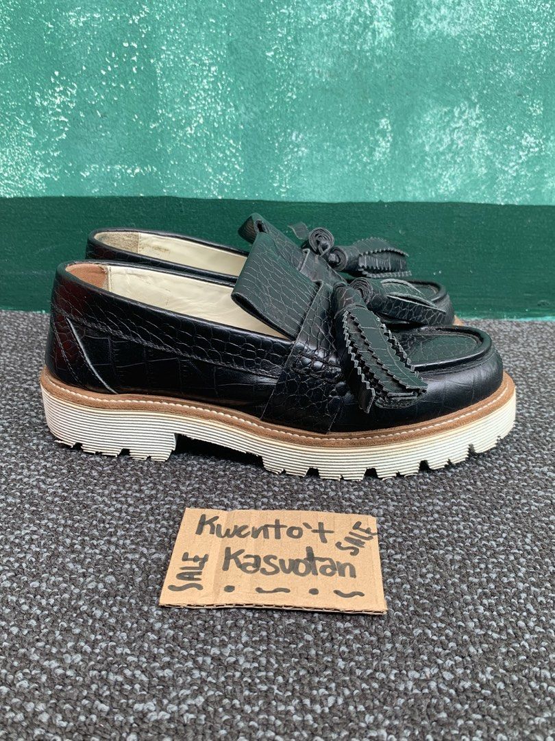 MSGM BLACK CROCK TASSELED LOAFERS (Category: Loafers) located in Manila. Submitted by kwentoatkasuotan (Listing ID 1433538980, Image 1). Description: Size 37 MSGM NO MAJOR ISSUES PM.