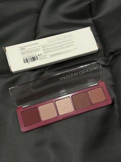 (Category: ) located in . Submitted by helpmeclearmymakeup (Listing ID 1433492363, Image 1). Description: .