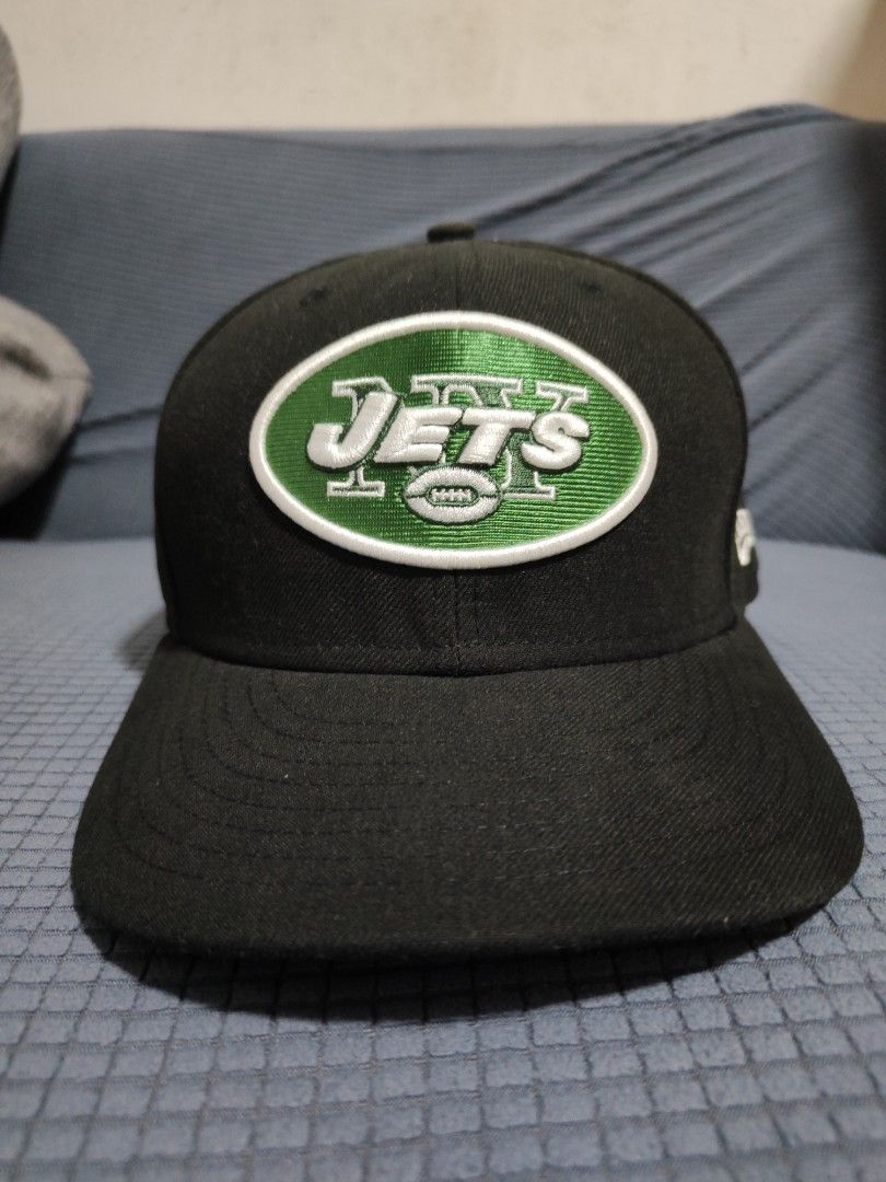 New Era NFL New York Jets Cap (Category: Caps & Hats) located in Antipolo. Submitted by lian_and_liam (Listing ID 1433506137, Image 1). Description: - Official New Era New York Jets cap - Black color - Features the New York Jets logo on the front - Includes the NFL logo at the back - Size: 7 1/4 (57.7cm) manage your expectations this is a pre love item .