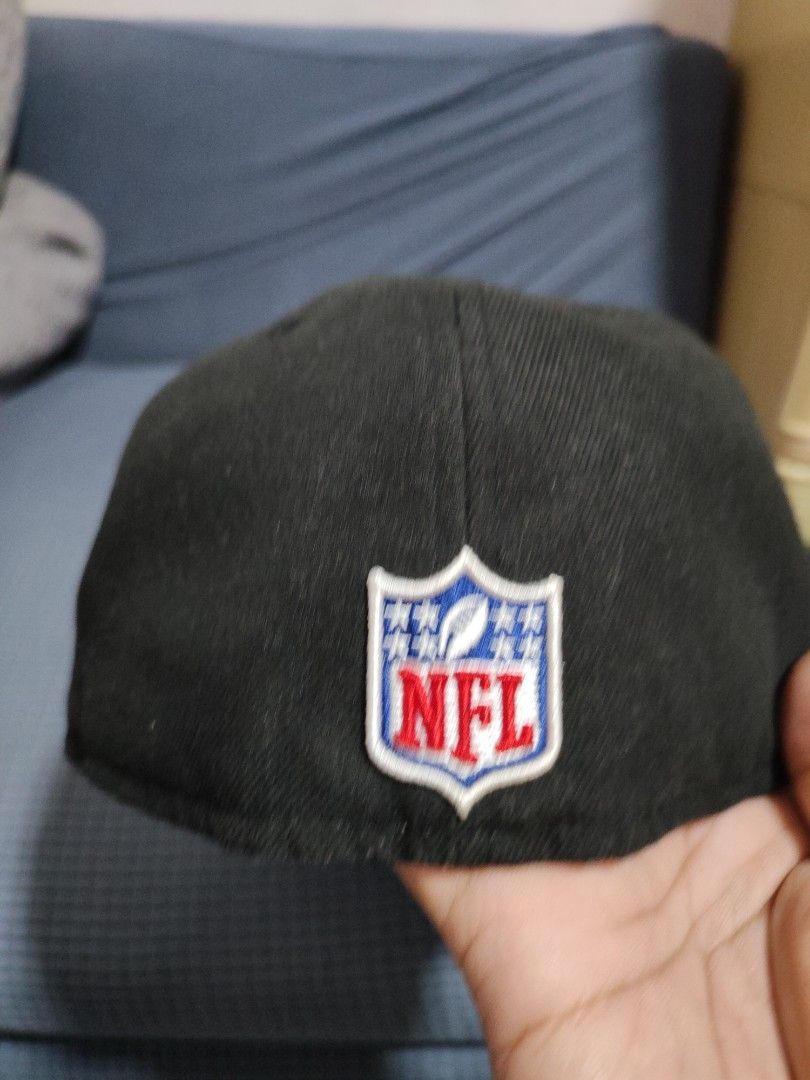 New Era NFL New York Jets Cap (Category: Caps & Hats) located in Antipolo. Submitted by lian_and_liam (Listing ID 1433506137, Image 3). Description: - Official New Era New York Jets cap - Black color - Features the New York Jets logo on the front - Includes the NFL logo at the back - Size: 7 1/4 (57.7cm) manage your expectations this is a pre love item .