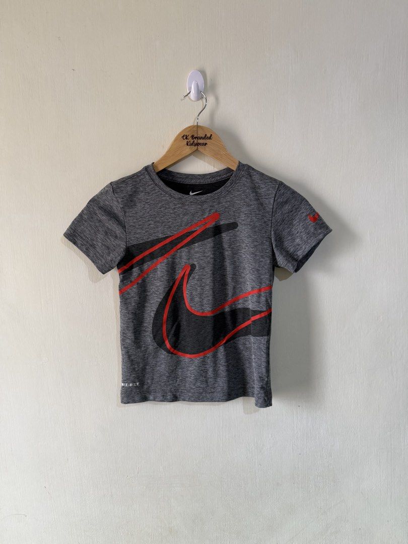 Nike shirt (Category: Babies & Kids Fashion) located in Angeles City. Submitted by buyforless04 (Listing ID 1433531664, Image 1). Description: 6-7.