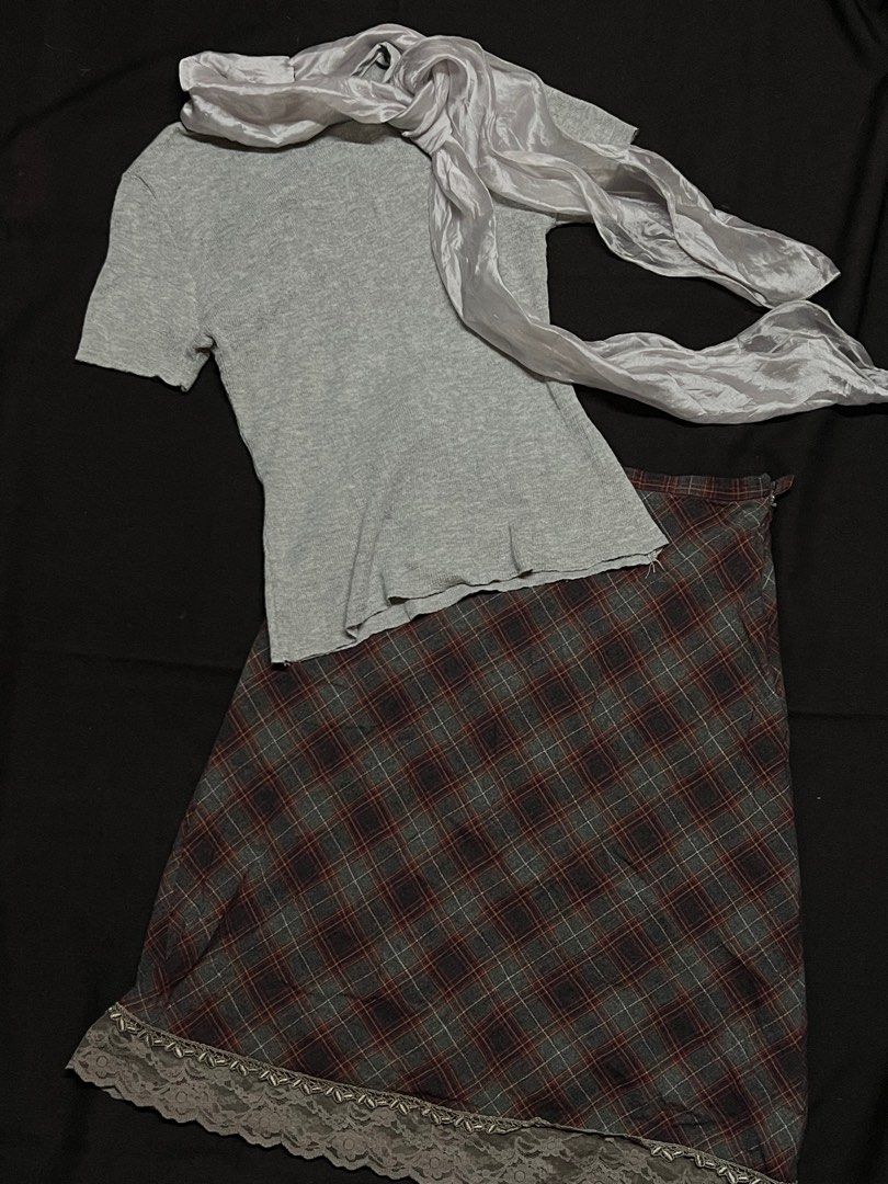Office siren coords (Sold as set) (Category: Skirts) located in Quezon City. Submitted by jaynencl (Listing ID 1433507889, Image 1). Description: - Classic plaid midi skirt - Straight cut - Mid-calf length - Features delicate lace trim - Lightweight fabric, ideal for warm weather.