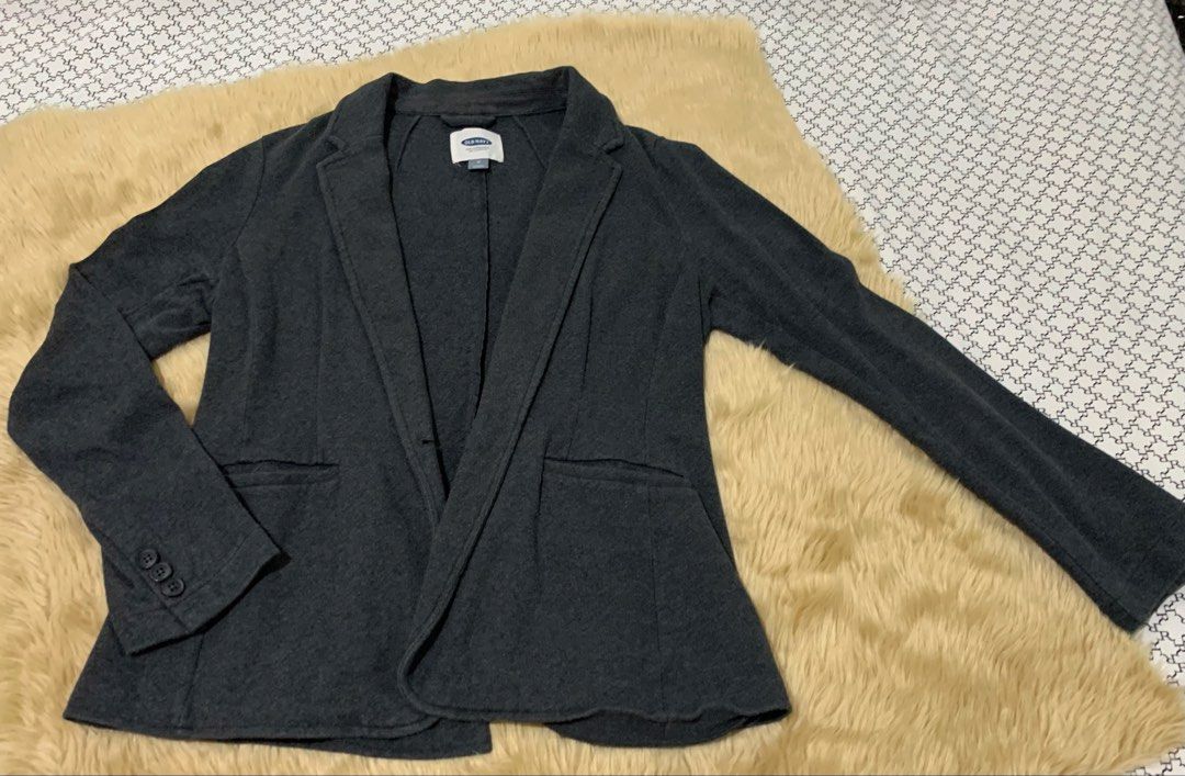Old Navy Gray Blazer - Size M (Category: Coats, Jackets and Outerwear) located in Paranaque City. Submitted by vbvessentials (Listing ID 1433553525, Image 2). Description: - Old Navy blazer - Medium size - Classic design with notched lapel - Single-button closure - Two front pockets - Solid gray color - Comfortable fabric - Suitable for casual and semi-formal occasions -bought in the US.
