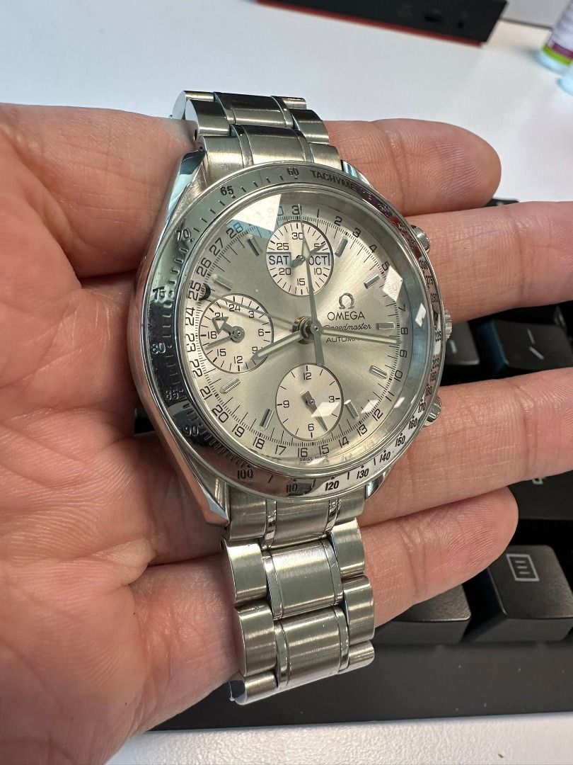Omega Speedmaster Day-Date (Triple Date) – Ref. 3523.30.00 (Category: Luxury Watches) located in Manila. Submitted by b0b3rts (Listing ID 1433532420, Image 3). Description: Selling a classic and underrated Omega Speedmaster with full calendar complication — perfect for collectors or daily wear. ✨ Watch Details: Movement: Automatic (Cal. 1151) Case Size: 39mm Material: Stainless Steel Crystal: Sapphire Functions: Chronograph, Day, Date (pointer), 