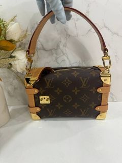 (Category: ) located in . Submitted by i1bag (Listing ID 1433481300, Image 1). Description: .