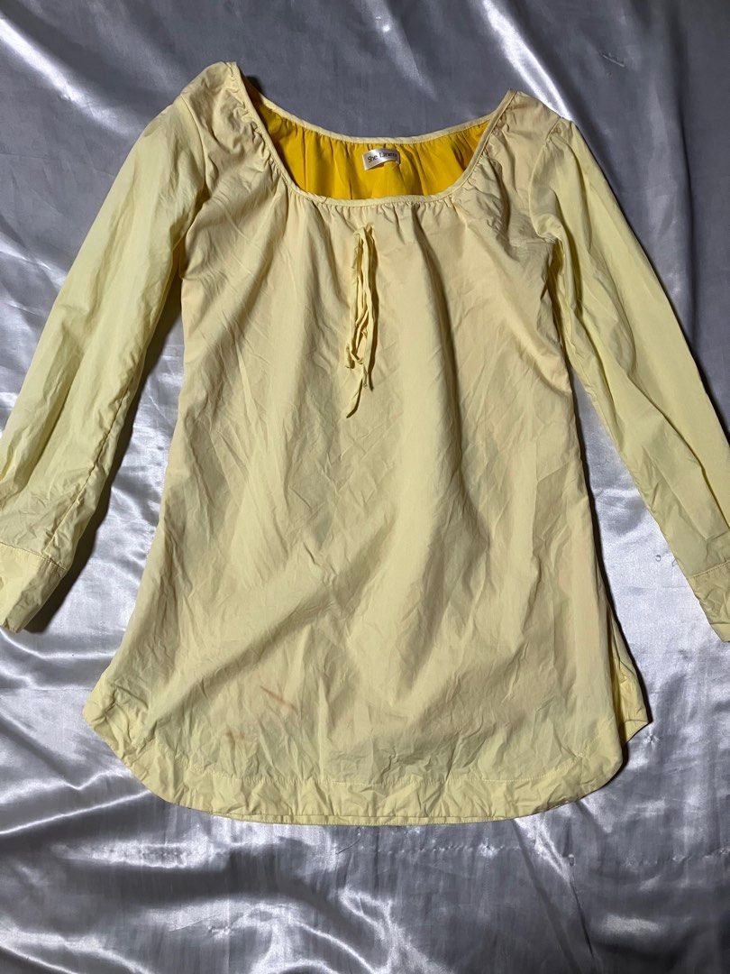 She Linen Short Dress (Category: Dresses) located in Caloocan City. Submitted by ahavastuff.ph (Listing ID 1433528120, Image 2). Description: Used once Small size Na altered na, pinatahi yung gilid. .