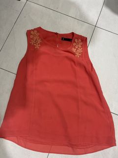 (Category: ) located in . Submitted by clearmywardrobe2 (Listing ID 1433477761, Image 1). Description: .